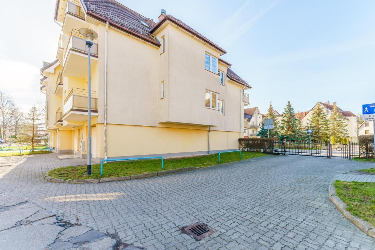 Apartament Klonowa Kołobrzeg Esterno foto